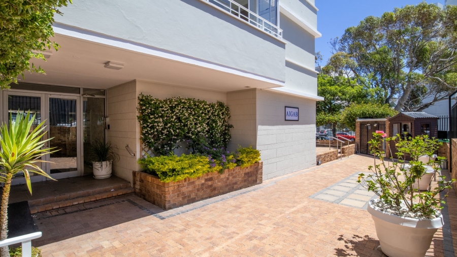 3 Bedroom Property for Sale in Fresnaye Western Cape